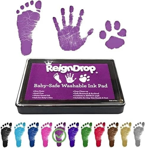 Clear detailed newborn hand and footprint print result