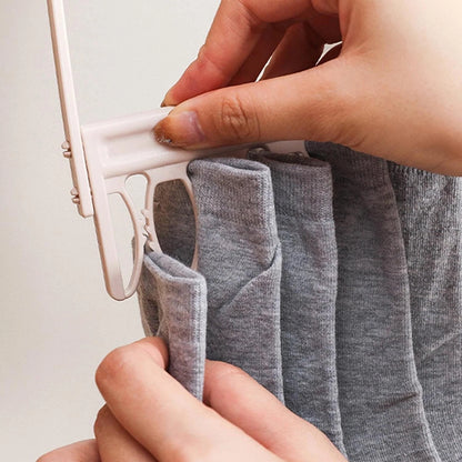 Anti slip trouser hanger used in closet system for organization