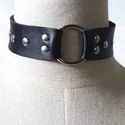 Vampire costume choker accessory for themed party outfits